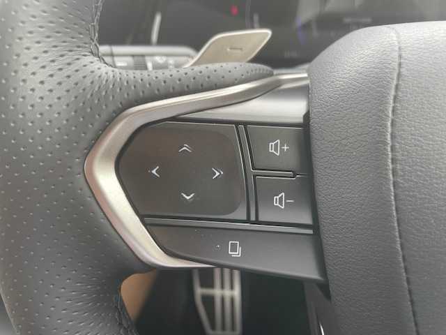 レクサス ＮＸ 350h Fスポーツ 三重県 2024(令6)年 0.7万km ホワイトノーヴァガラスフレーク メーカーオプション/・パノラマルーフ/・ルーフレール/・後席電動格納機能/・後席シートヒーター/・デジタルインナーミラー/セーフティシステムプラス/・プリクラッシュセーフティ/・レーンディパーチャーアラート/・レーントレーシングアシスト/・レーダークルーズコントロール/・ロードサインアシスト/・発進遅れ告知機能/・ドライバー異常時対応システム/・プロアクティブドライビングアシスト/・オートマチックハイビーム/・緊急時操舵支援/・フロントクロストラフィックアラート/・レーンチェンジアシスト/・アダプティブハイビームシステム/BSM/リモート機能付アドバンスドパーク/パーキングサポートブレーキ/1オーナー/TRDエアロ/TRDエアロダイナミクスミラーカバー/オレンジブレーキキャリパー/235/50R20インチ純正AW/3眼LEDヘッドランプ/純正14型DAプラス/【ナビ/フルセグ/BT/USB/Miracast】/パノラミックビューモニター/ビルトインETC/HUD/パワーバックドア/レザーシート/D/N席シートベンチレーション/全席シートヒーター/ステアリングヒーター/スマートキー/カードキー