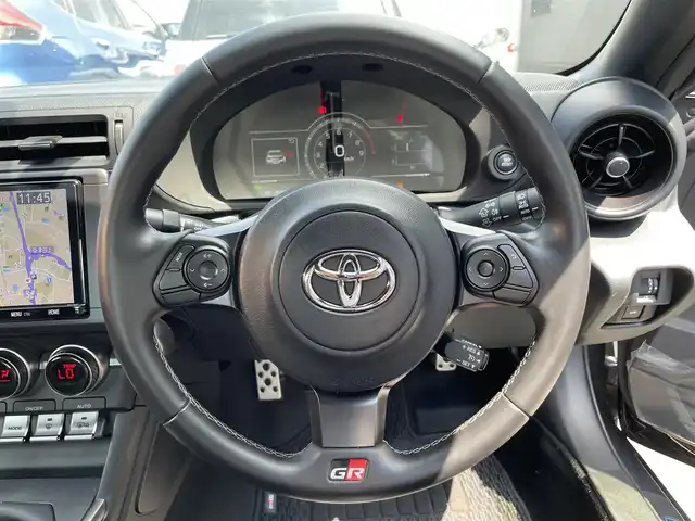 トヨタ ＧＲ８６ RZ 滋賀県 2023(令5)年 3.9万km マグネタイトグレーメタリック 純正9インチナビ/(CD/DVD/フルセグ/Bluetooth)/バックカメラ/クルーズコントロール/シートヒーター/ステアリングスイッチ/ETC/プッシュスタート/スマートキー