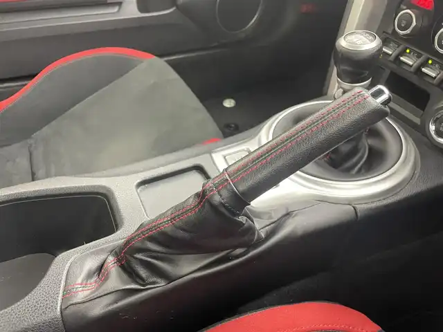 トヨタ ８６ GT 茨城県 2018(平30)年 10.3万km クリスタルホワイトパール 7インチナビ/Bluetooth/フルセグ/CD/DVD/AM/FM/クルコン/ETC/LEDヘッドライト/ロクサーニスポーツAW/フロントフォグランプ/プッシュスタート/スマートキー