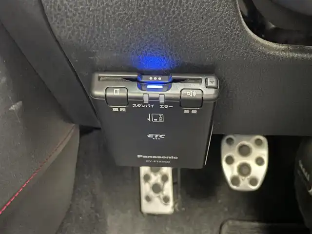 トヨタ ８６ GT 茨城県 2018(平30)年 10.3万km クリスタルホワイトパール 7インチナビ/Bluetooth/フルセグ/CD/DVD/AM/FM/クルコン/ETC/LEDヘッドライト/ロクサーニスポーツAW/フロントフォグランプ/プッシュスタート/スマートキー