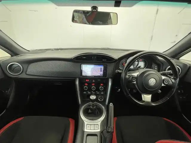 トヨタ ８６ GT 茨城県 2018(平30)年 10.3万km クリスタルホワイトパール 7インチナビ/Bluetooth/フルセグ/CD/DVD/AM/FM/クルコン/ETC/LEDヘッドライト/ロクサーニスポーツAW/フロントフォグランプ/プッシュスタート/スマートキー