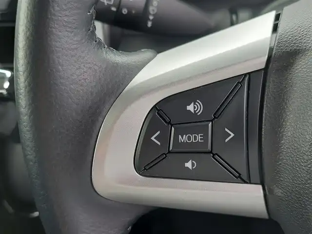 トヨタ タンク カスタムG－T 東京都 2020(令2)年 1.3万km パールホワイトⅢ スマートアシストIII/・衝突回避支援ブレーキ/・誤発進抑制制御/・車線逸脱警報機能/・先行車発進お知らせ機能/・クルーズコントロール/・コーナーセンサー/プッシュスタート/アイドリングストップ/社外ディスプレイオーディオ/バックカメラ/ETC/前後ドライブレコーダー VREC-DZ700D/両側パワースライドドア/後席ロールサンシェード/LEDヘッドライト/ドアバイザー/15インチ純正アルミホイール/スマートキー/純正エンジンスターター