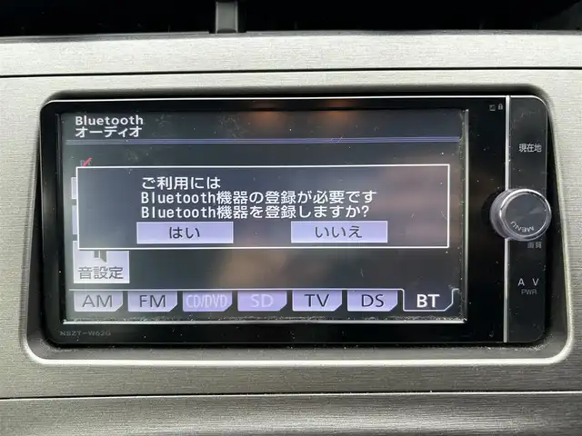 トヨタ プリウス G 東京都 2013(平25)年 6万km ブラック ワンオーナー/純正SDナビ/　フルセグTV/Bluetooth/AM・FM/バックカメラ/ドライブレコーダー/踏み間違い抑制装置/前後コーナーセンサー/クルーズコントロール/ビルトインETC/D席パワーシート/純正15インチＡＷ/純正フロアマット/電動格納ミラー/ステアリングスイッチ/ウインカーミラー/プッシュスタート/保証書/取扱説明書/スペアキー