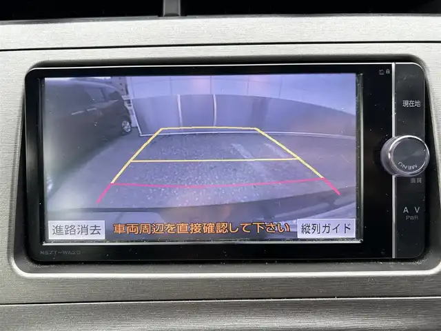 トヨタ プリウス G 東京都 2013(平25)年 6万km ブラック ワンオーナー/純正SDナビ/　フルセグTV/Bluetooth/AM・FM/バックカメラ/ドライブレコーダー/踏み間違い抑制装置/前後コーナーセンサー/クルーズコントロール/ビルトインETC/D席パワーシート/純正15インチＡＷ/純正フロアマット/電動格納ミラー/ステアリングスイッチ/ウインカーミラー/プッシュスタート/保証書/取扱説明書/スペアキー