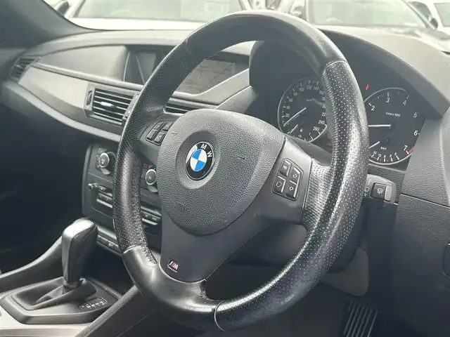 ＢＭＷ Ｘ１ sDrive 18i Mスポーツパッケージ 宮城県 2011(平23)年 8.4万km サファイアブラックP iDriveナビゲーションシステム/コンフォートアクセス/社外19インチAW/ルーフレール/ステアリングスイッチ/ETC車載器