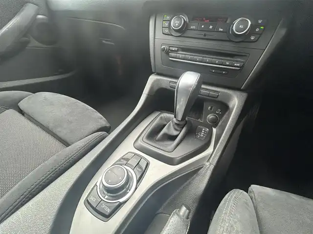ＢＭＷ Ｘ１ sDrive 18i Mスポーツパッケージ 宮城県 2011(平23)年 8.4万km サファイアブラックP iDriveナビゲーションシステム/コンフォートアクセス/社外19インチAW/ルーフレール/ステアリングスイッチ/ETC車載器