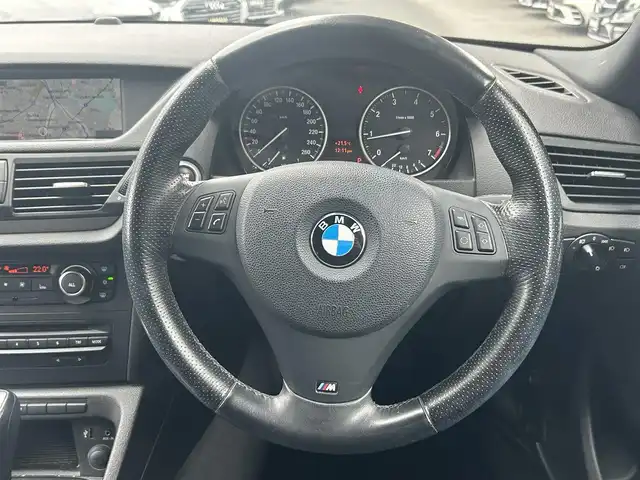 ＢＭＷ Ｘ１ sDrive 18i Mスポーツパッケージ 宮城県 2011(平23)年 8.4万km サファイアブラックP iDriveナビゲーションシステム/コンフォートアクセス/社外19インチAW/ルーフレール/ステアリングスイッチ/ETC車載器