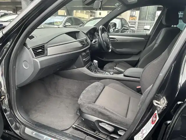 ＢＭＷ Ｘ１ sDrive 18i Mスポーツパッケージ 宮城県 2011(平23)年 8.4万km サファイアブラックP iDriveナビゲーションシステム/コンフォートアクセス/社外19インチAW/ルーフレール/ステアリングスイッチ/ETC車載器