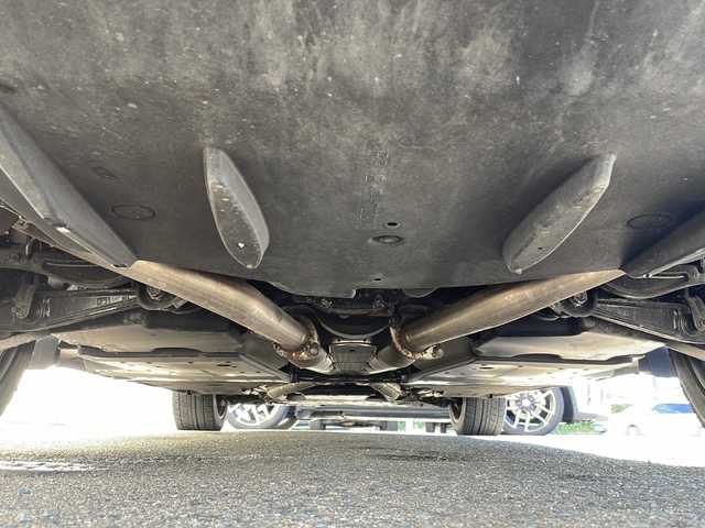 レクサス ＬＳ 600h Fスポーツ 岩手県 2012(平24)年 3.4万km ブラック マークレビンソンサウンドシステム　サンルーフ　ナビ　バックＣ　後席モニター　フルセグ　ＥＴＣＤＳＲＣ　メモリ付電動本革シート　エアシートヒーター　リアサンシェード　電動トランク　ステアヒーター　ＢＳＭ