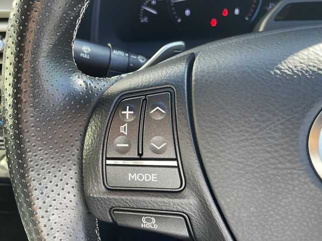 レクサス ＬＳ 600h Fスポーツ 岩手県 2012(平24)年 3.4万km ブラック マークレビンソンサウンドシステム　サンルーフ　ナビ　バックＣ　後席モニター　フルセグ　ＥＴＣＤＳＲＣ　メモリ付電動本革シート　エアシートヒーター　リアサンシェード　電動トランク　ステアヒーター　ＢＳＭ