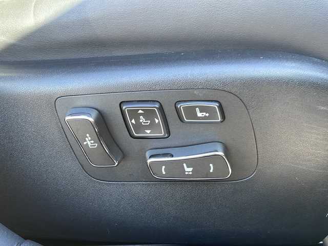 レクサス ＬＳ 600h Fスポーツ 岩手県 2012(平24)年 3.4万km ブラック マークレビンソンサウンドシステム　サンルーフ　ナビ　バックＣ　後席モニター　フルセグ　ＥＴＣＤＳＲＣ　メモリ付電動本革シート　エアシートヒーター　リアサンシェード　電動トランク　ステアヒーター　ＢＳＭ