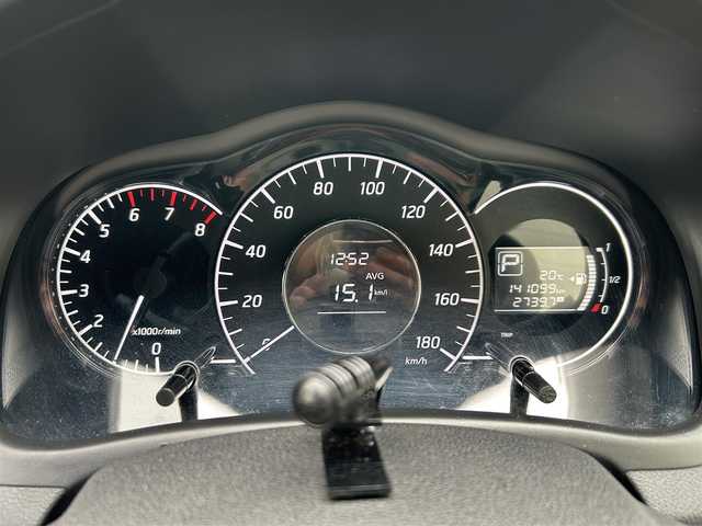 日産 ノート X DIG－S Vセレ +セーフ 東京都 2014(平26)年 14.1万km ブリリアントシルバー ワンオーナー/社外メモリナビ(MDV-M807HDM)/AM/FM/CD/DVD/Bluetooth/SMART USEN/iPod/USB/フルセグTV/ETC/エマージェンシーブレーキ/レーンキープアシスト/社外ドライブレコーダー/アイドリングストップ/ヘッドライトへレベライザー/純正フロアマット/プッシュスタート/ドアバイザー/取扱説明書/保証書