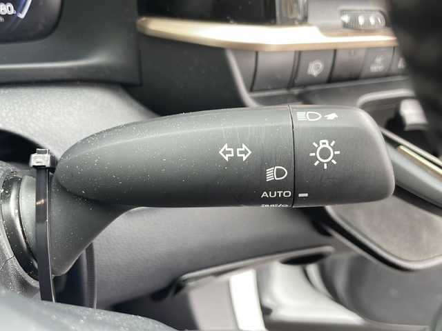 トヨタ クラウン スポーツ Z 岩手県 2024(令6)年 2.9万km プレシャスホワイトパール トヨタチームメイト　ナビ　全周囲Ｃ　ＨＵＤ　メモリ付電動本革シート　キャンセラー付フルセグ　ステアヒーター　エアシートヒーター　電動リアゲート　ＡＣ１００Ｖ　Ｑｉ充電　ＢＳＭ　オートパーキングアシスト