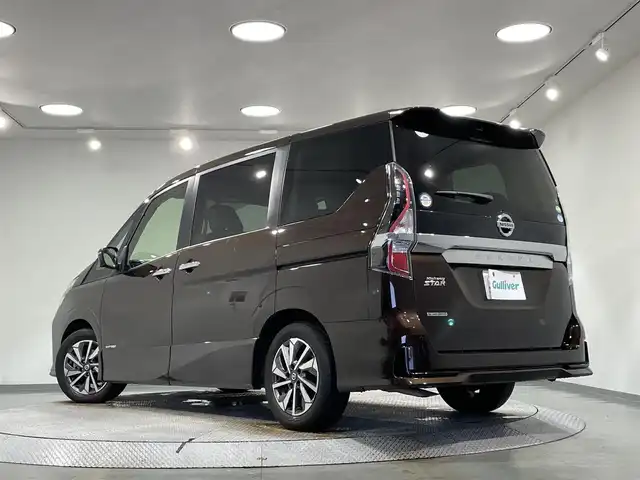 日産 セレナ ハイウェイスター V 愛知県 2021(令3)年 2.6万km インペリアルアンバーP アルパイン９インチナビ/アラウンドビューモニター/プロパイロット/アルパインフリップダウンモニター/両側パワースライドドア/衝突軽減ブレーキ/車線逸脱警報/ブラインドスポットモニター/クリアランスソナー/電動パーキングブレーキ/ブレーキホールド/防水シート/ビルトインＥＴＣ/デジタルインナーミラー/アクセサリーソケット/アイドリングストップ/ISOFIX/LEDヘッドライト/純正16インチアルミホイール