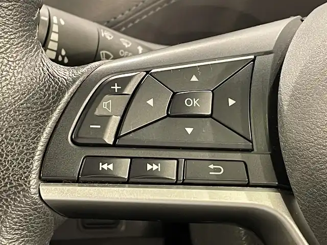 日産 セレナ ハイウェイスター V 愛知県 2021(令3)年 2.6万km インペリアルアンバーP アルパイン９インチナビ/アラウンドビューモニター/プロパイロット/アルパインフリップダウンモニター/両側パワースライドドア/衝突軽減ブレーキ/車線逸脱警報/ブラインドスポットモニター/クリアランスソナー/電動パーキングブレーキ/ブレーキホールド/防水シート/ビルトインＥＴＣ/デジタルインナーミラー/アクセサリーソケット/アイドリングストップ/ISOFIX/LEDヘッドライト/純正16インチアルミホイール