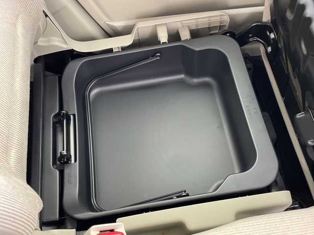 スズキ ワゴンＲ HYBRID FX 鹿児島県 2018(平30)年 10.2万km スペリアホワイト 社外ナビ/（AM/FM/CD/DVD/Bluetooth）/ワンセグテレビ/オートエアコン/アイドリングストップ/シートヒーター/ヘッドライトレベライザー/社外AW/フロアマット/ドアバイザー/リモコンキー