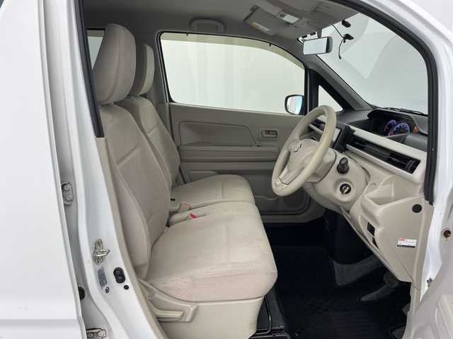 スズキ ワゴンＲ HYBRID FX 鹿児島県 2018(平30)年 10.2万km スペリアホワイト 社外ナビ/（AM/FM/CD/DVD/Bluetooth）/ワンセグテレビ/オートエアコン/アイドリングストップ/シートヒーター/ヘッドライトレベライザー/社外AW/フロアマット/ドアバイザー/リモコンキー