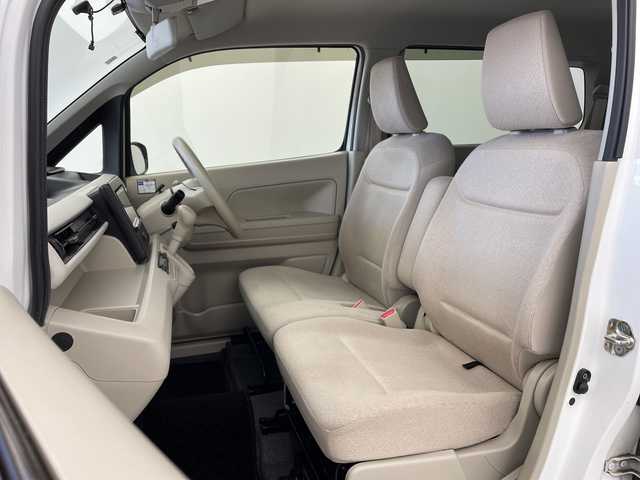 スズキ ワゴンＲ HYBRID FX 鹿児島県 2018(平30)年 10.2万km スペリアホワイト 社外ナビ/（AM/FM/CD/DVD/Bluetooth）/ワンセグテレビ/オートエアコン/アイドリングストップ/シートヒーター/ヘッドライトレベライザー/社外AW/フロアマット/ドアバイザー/リモコンキー