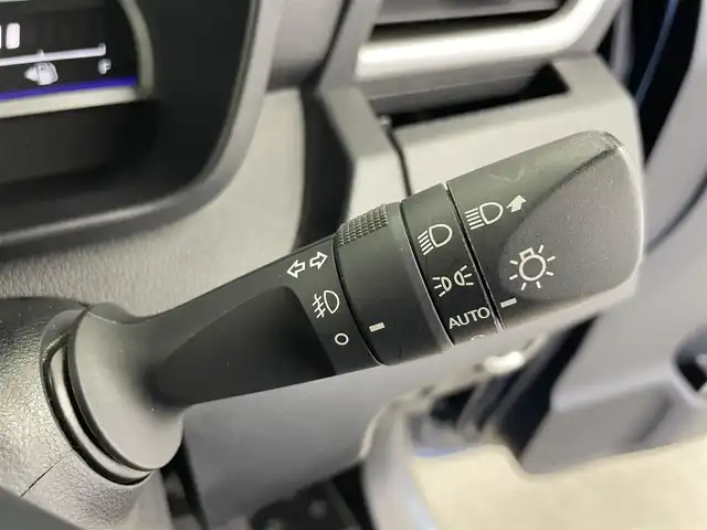 トヨタ ルーミー カスタムG－T 富山県 2020(令2)年 3.6万km レーザーブルークリスタルシャイン 社外9型ナビ【MDV-M906HDL】/(AM/FM/CD/DVD/HDD/USB/BT)/フルセグTV/バックカメラ/両側パワースライドドア/衝突被害軽減ブレーキ/クルーズコントロール/オートマチックハイビーム/LEDヘッドライト/クリアランスソナー/ETC/スマートキー×２/プッシュスタート/アイドリングストップ/純正１５インチAW/社外フロアマット