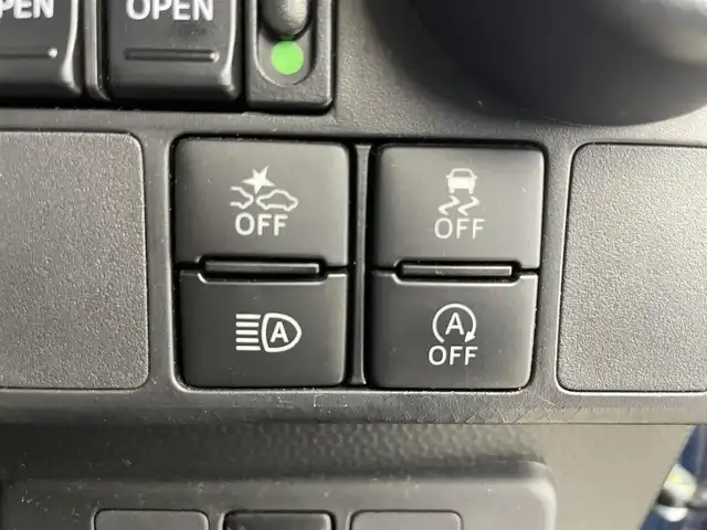 トヨタ ルーミー カスタムG－T 富山県 2020(令2)年 3.6万km レーザーブルークリスタルシャイン 社外9型ナビ【MDV-M906HDL】/(AM/FM/CD/DVD/HDD/USB/BT)/フルセグTV/バックカメラ/両側パワースライドドア/衝突被害軽減ブレーキ/クルーズコントロール/オートマチックハイビーム/LEDヘッドライト/クリアランスソナー/ETC/スマートキー×２/プッシュスタート/アイドリングストップ/純正１５インチAW/社外フロアマット