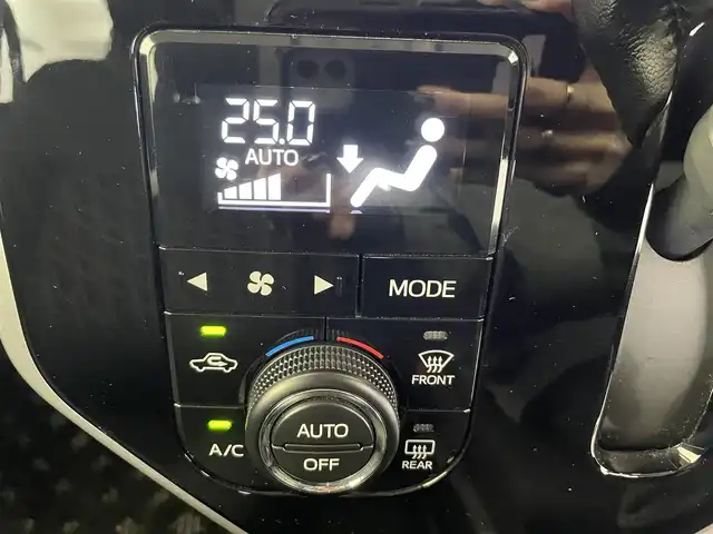 トヨタ ルーミー カスタムG－T 富山県 2020(令2)年 3.6万km レーザーブルークリスタルシャイン 社外9型ナビ【MDV-M906HDL】/(AM/FM/CD/DVD/HDD/USB/BT)/フルセグTV/バックカメラ/両側パワースライドドア/衝突被害軽減ブレーキ/クルーズコントロール/オートマチックハイビーム/LEDヘッドライト/クリアランスソナー/ETC/スマートキー×２/プッシュスタート/アイドリングストップ/純正１５インチAW/社外フロアマット