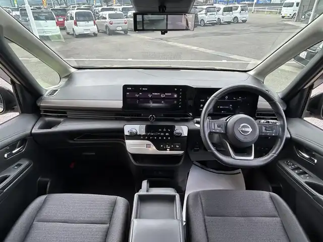 日産 セレナ ハイウェイスター V 和歌山県 2022(令4)年 1.5万km 茶 純正ナビ/フルセグTV/アラウンドビューモニター/TVキャンセラー/デジタルインナーミラー/エマージェンシーブレーキ/プロパイロット/コーナーセンサー/置くだけ充電/シートヒーター/純正ビルトインETC2.0/前後ドライブレコーダー/LEDヘッドライト/オートライト