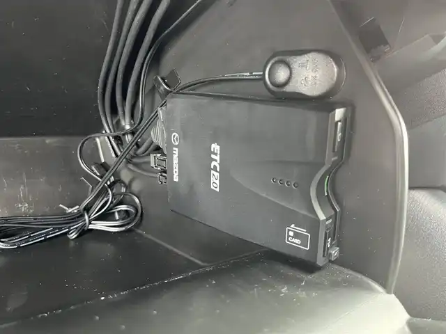 マツダ ＣＸ－５ XD 奈良県 2018(平30)年 4.4万km マシーングレープレミアムM 純正ナビ/（フルセグ/BT/CD/DVD）/レーダークルーズコントロール/バックカメラ/ブラインドスポットモニター/衝突軽減システム/前後コーナーセンサー/レーンキープアシスト/オートライト/LEDヘッドライト/ETC2.0/純正17インチAW/取り扱い説明書/スペアキーX1