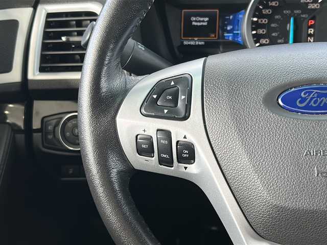 フォード エクスプローラー LTD エコブースト 鳥取県 2015(平27)年 5.1万km タキシード ブラック ディーラー車/左ハンドル/７人乗り/純正キーレス/サンルーフ/ブラックレザーシート/ＳＯＮＹサウンドシステム/ディスプレイオーディオ/社外ＨＤＤナビげーしょん/Bluetooth・DVD再生/バックカメラ・サイドフロントカメラ/ブラインドスポットモニタリング/バックソナー/トレーラースウェイ/トラクションコントロール/クルーズコントロール/パワーテールゲート/前席パワーシート（D席メモリ）/前席エアーシート（ヒーター）/ハンドルヒーター/３ゾーンエアコン/３列目電動格納シート/オートライト/ETCユニット/保証書・取説/記録簿R6/9R5/10R4/9R3/11R2/10/R1/10H30/9H29/9H28/3