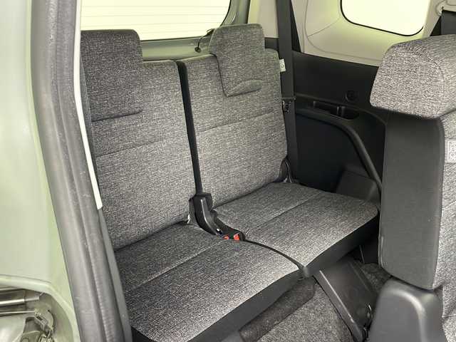 トヨタ シエンタ Z 兵庫県 2022(令4)年 2.5万km アーバンカーキ ・ワンオーナー/・純正10型ナビ/TV/BT/USB/Miracast/・バックカメラ/・両側パワースライドドア/・純正ビルトインETC2.0/・ステアリングヒーター/・前席シートヒーター/・ドアミラーヒーター/・トヨタセーフティセンス/・レーンディーパーチャーアラート/・ブラインドスポットモニター/・プリクラッシュセーフティ/・プロアクティブドライブアシスト/・クリアランスソナー/・リアクロストラフィックアラート/・パーキングアシストブレーキ/・レーダークルーズコントロール/・オートマチックハイビーム/・LEDライト/・スマートキー