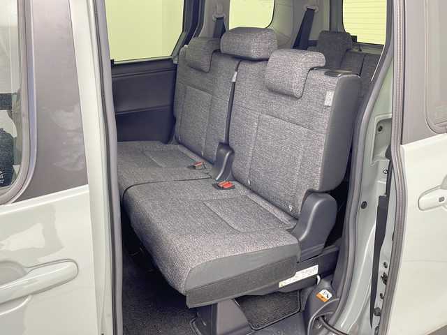 トヨタ シエンタ Z 兵庫県 2022(令4)年 2.5万km アーバンカーキ ・ワンオーナー/・純正10型ナビ/TV/BT/USB/Miracast/・バックカメラ/・両側パワースライドドア/・純正ビルトインETC2.0/・ステアリングヒーター/・前席シートヒーター/・ドアミラーヒーター/・トヨタセーフティセンス/・レーンディーパーチャーアラート/・ブラインドスポットモニター/・プリクラッシュセーフティ/・プロアクティブドライブアシスト/・クリアランスソナー/・リアクロストラフィックアラート/・パーキングアシストブレーキ/・レーダークルーズコントロール/・オートマチックハイビーム/・LEDライト/・スマートキー