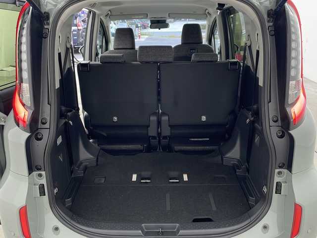 トヨタ シエンタ Z 兵庫県 2022(令4)年 2.5万km アーバンカーキ ・ワンオーナー/・純正10型ナビ/TV/BT/USB/Miracast/・バックカメラ/・両側パワースライドドア/・純正ビルトインETC2.0/・ステアリングヒーター/・前席シートヒーター/・ドアミラーヒーター/・トヨタセーフティセンス/・レーンディーパーチャーアラート/・ブラインドスポットモニター/・プリクラッシュセーフティ/・プロアクティブドライブアシスト/・クリアランスソナー/・リアクロストラフィックアラート/・パーキングアシストブレーキ/・レーダークルーズコントロール/・オートマチックハイビーム/・LEDライト/・スマートキー