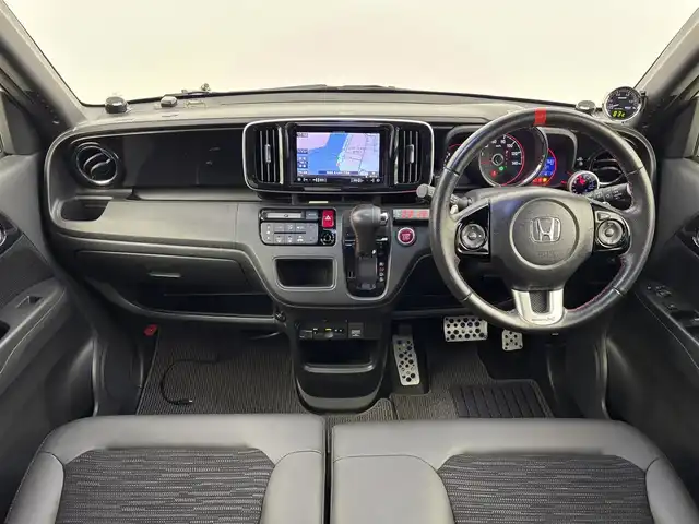 ホンダ Ｎ ＯＮＥ モデューロX 福岡県 2015(平27)年 2.8万km プレミアムホワイトパールⅡ ワンオーナー　/社外ナビ／フルセグＴＶ　/ＥＴＣ　/クルーズコントロール　/パドルシフト　/横滑り防止装置　/プッシュスタート　/電動格納式ドアミラー　/ハーフレザーシート　/社外リップスポイラー　/社外１５インチＡＷ