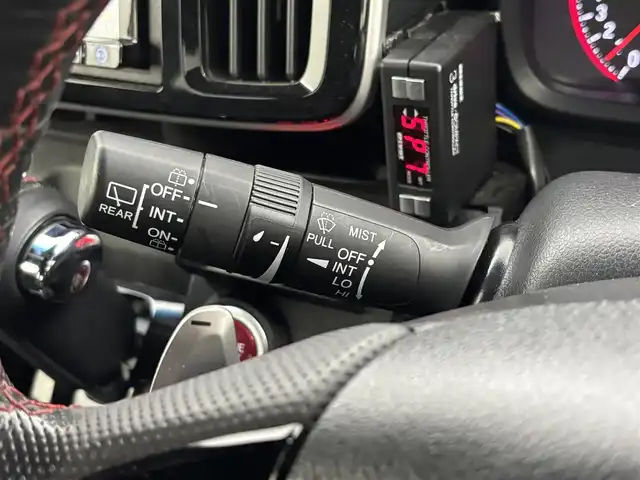 ホンダ Ｎ ＯＮＥ モデューロX 福岡県 2015(平27)年 2.8万km プレミアムホワイトパールⅡ ワンオーナー　/社外ナビ／フルセグＴＶ　/ＥＴＣ　/クルーズコントロール　/パドルシフト　/横滑り防止装置　/プッシュスタート　/電動格納式ドアミラー　/ハーフレザーシート　/社外リップスポイラー　/社外１５インチＡＷ