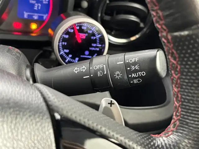 ホンダ Ｎ ＯＮＥ モデューロX 福岡県 2015(平27)年 2.8万km プレミアムホワイトパールⅡ ワンオーナー　/社外ナビ／フルセグＴＶ　/ＥＴＣ　/クルーズコントロール　/パドルシフト　/横滑り防止装置　/プッシュスタート　/電動格納式ドアミラー　/ハーフレザーシート　/社外リップスポイラー　/社外１５インチＡＷ