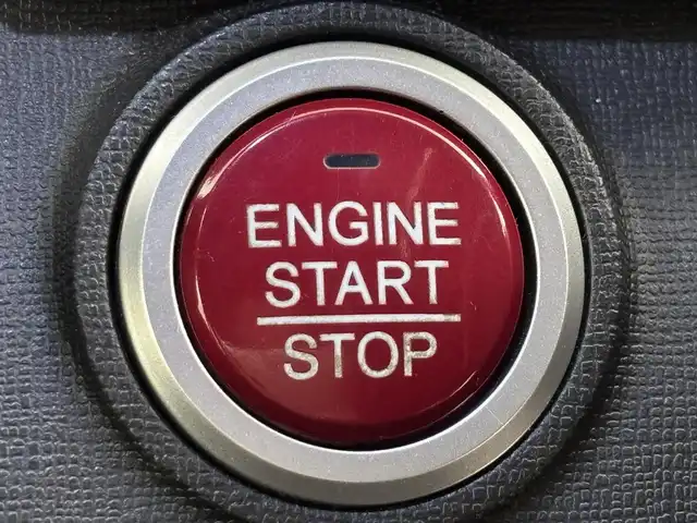 ホンダ Ｎ ＯＮＥ モデューロX 福岡県 2015(平27)年 2.8万km プレミアムホワイトパールⅡ ワンオーナー　/社外ナビ／フルセグＴＶ　/ＥＴＣ　/クルーズコントロール　/パドルシフト　/横滑り防止装置　/プッシュスタート　/電動格納式ドアミラー　/ハーフレザーシート　/社外リップスポイラー　/社外１５インチＡＷ