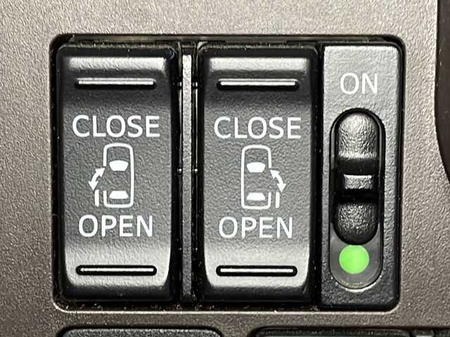 トヨタ タンク G 広島県 2019(平31)年 5.5万km ファインブルーマイカメタリック 純正ナビ　/両側パワースライドドア　/Ｂカメラ　/クルーズコントロール　/オートハイビーム　/衝突軽減ブレーキ　/レーンキープアシスト　/オートライト　/コーナーセンサー　/スマートキー/ドライブレコーダー　/ＥＴＣ/純正14インチホイールキャップ(165/65/R14)/エアバック（運転席/助手席）