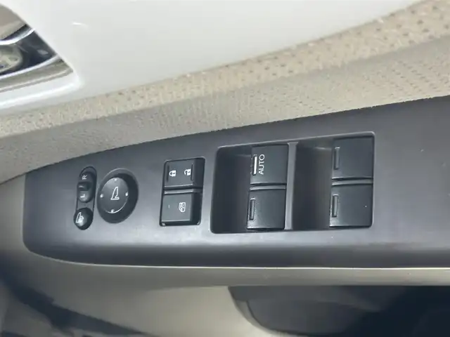ホンダ Ｎ ＢＯＸ G Lパッケージ 愛知県 2015(平27)年 7.5万km プレミアムディープモカパール 社外ナビ　/（フルセグ／ＢＴ／ＣＤ／ＤＶＤ）　/バックモニター　/横滑り防止　/片側パワースライドドア　/プッシュスタート　/電動格納ミラー　/ＥＴＣ　/スペアキー