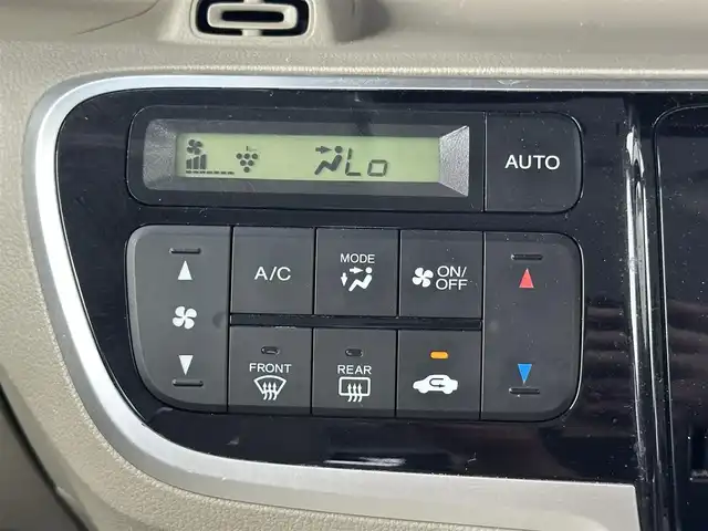 ホンダ Ｎ ＢＯＸ G Lパッケージ 愛知県 2015(平27)年 7.5万km プレミアムディープモカパール 社外ナビ　/（フルセグ／ＢＴ／ＣＤ／ＤＶＤ）　/バックモニター　/横滑り防止　/片側パワースライドドア　/プッシュスタート　/電動格納ミラー　/ＥＴＣ　/スペアキー