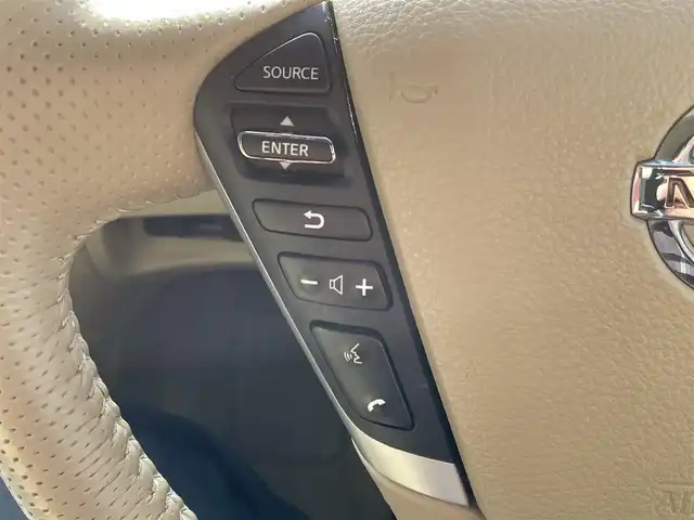 日産 ムラーノ 250XV FOUR 岩手県 2013(平25)年 16.6万km ブリリアントホワイトパール 純正ナビ　/サンルーフ/バックカメラ　/BOSEサウンド/クルーズコントロール/ナビステアリングスイッチ/革シート　/前席パワーシート/前席シートヒーター/スマートキ×２　/エンジンスターター　/オートライト　/ドアバイザー　/フロアマット