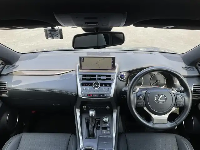 レクサス ＮＸ 300h スパイス&シック 道央・札幌 2020(令2)年 5万km グラファイトブラックガラスフレーク ４WD/ワンオーナー/純正メーカーナビ/CD/DVD/BT/フルセグ/プリクラッシュセーフティ/横滑り防止装置/レーダークルーズコントロール/レーンキープアシスト/クリアランスソナー/ブラインドスポットモニター/パーキングサポートブレーキ/ロードサインアシスト/パノラミックビューモニター/ビルトインETC2.0/ドライブレコーダー/自動防眩ミラー/DRIVEMODE切替/EVMODE/パワーバックドア/前席パワーシート/前席シートヒーター/前席エアシート/D席メモリーシート/レザーシート/革巻きステアリング/ステアリングリモコン/パドルシフト/ハンドルヒーター/AC100V/HUD/電動パーキング/ブレーキホールド/MTモード付AT/プッシュスタート/スマートキー/LEDヘッドライト/オートライト/オートハイビーム/フォグランプ/電動格納ミラー/ヒーテッドドアミラー/ウィンカーミラー/純正フロアマット/スペアキー