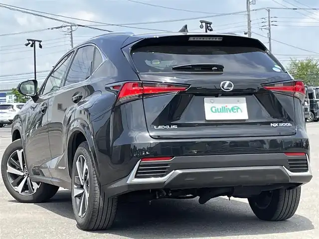 レクサス ＮＸ 300h スパイス&シック 道央・札幌 2020(令2)年 5万km グラファイトブラックガラスフレーク ４WD/ワンオーナー/純正メーカーナビ/CD/DVD/BT/フルセグ/プリクラッシュセーフティ/横滑り防止装置/レーダークルーズコントロール/レーンキープアシスト/クリアランスソナー/ブラインドスポットモニター/パーキングサポートブレーキ/ロードサインアシスト/パノラミックビューモニター/ビルトインETC2.0/ドライブレコーダー/自動防眩ミラー/DRIVEMODE切替/EVMODE/パワーバックドア/前席パワーシート/前席シートヒーター/前席エアシート/D席メモリーシート/レザーシート/革巻きステアリング/ステアリングリモコン/パドルシフト/ハンドルヒーター/AC100V/HUD/電動パーキング/ブレーキホールド/MTモード付AT/プッシュスタート/スマートキー/LEDヘッドライト/オートライト/オートハイビーム/フォグランプ/電動格納ミラー/ヒーテッドドアミラー/ウィンカーミラー/純正フロアマット/スペアキー