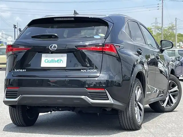 レクサス ＮＸ 300h スパイス&シック 道央・札幌 2020(令2)年 5万km グラファイトブラックガラスフレーク ４WD/ワンオーナー/純正メーカーナビ/CD/DVD/BT/フルセグ/プリクラッシュセーフティ/横滑り防止装置/レーダークルーズコントロール/レーンキープアシスト/クリアランスソナー/ブラインドスポットモニター/パーキングサポートブレーキ/ロードサインアシスト/パノラミックビューモニター/ビルトインETC2.0/ドライブレコーダー/自動防眩ミラー/DRIVEMODE切替/EVMODE/パワーバックドア/前席パワーシート/前席シートヒーター/前席エアシート/D席メモリーシート/レザーシート/革巻きステアリング/ステアリングリモコン/パドルシフト/ハンドルヒーター/AC100V/HUD/電動パーキング/ブレーキホールド/MTモード付AT/プッシュスタート/スマートキー/LEDヘッドライト/オートライト/オートハイビーム/フォグランプ/電動格納ミラー/ヒーテッドドアミラー/ウィンカーミラー/純正フロアマット/スペアキー