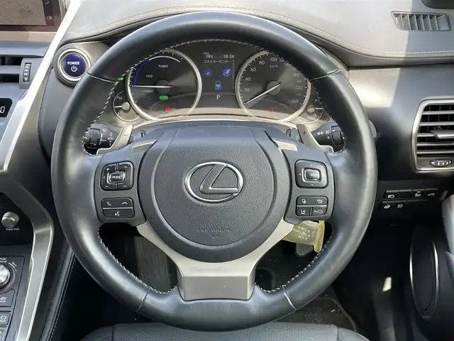レクサス ＮＸ 300h スパイス&シック 道央・札幌 2020(令2)年 5万km グラファイトブラックガラスフレーク ４WD/ワンオーナー/純正メーカーナビ/CD/DVD/BT/フルセグ/プリクラッシュセーフティ/横滑り防止装置/レーダークルーズコントロール/レーンキープアシスト/クリアランスソナー/ブラインドスポットモニター/パーキングサポートブレーキ/ロードサインアシスト/パノラミックビューモニター/ビルトインETC2.0/ドライブレコーダー/自動防眩ミラー/DRIVEMODE切替/EVMODE/パワーバックドア/前席パワーシート/前席シートヒーター/前席エアシート/D席メモリーシート/レザーシート/革巻きステアリング/ステアリングリモコン/パドルシフト/ハンドルヒーター/AC100V/HUD/電動パーキング/ブレーキホールド/MTモード付AT/プッシュスタート/スマートキー/LEDヘッドライト/オートライト/オートハイビーム/フォグランプ/電動格納ミラー/ヒーテッドドアミラー/ウィンカーミラー/純正フロアマット/スペアキー