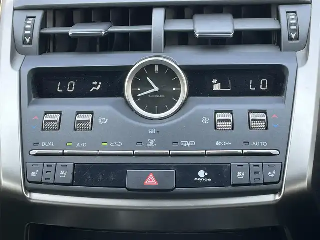 レクサス ＮＸ 300h スパイス&シック 道央・札幌 2020(令2)年 5万km グラファイトブラックガラスフレーク ４WD/ワンオーナー/純正メーカーナビ/CD/DVD/BT/フルセグ/プリクラッシュセーフティ/横滑り防止装置/レーダークルーズコントロール/レーンキープアシスト/クリアランスソナー/ブラインドスポットモニター/パーキングサポートブレーキ/ロードサインアシスト/パノラミックビューモニター/ビルトインETC2.0/ドライブレコーダー/自動防眩ミラー/DRIVEMODE切替/EVMODE/パワーバックドア/前席パワーシート/前席シートヒーター/前席エアシート/D席メモリーシート/レザーシート/革巻きステアリング/ステアリングリモコン/パドルシフト/ハンドルヒーター/AC100V/HUD/電動パーキング/ブレーキホールド/MTモード付AT/プッシュスタート/スマートキー/LEDヘッドライト/オートライト/オートハイビーム/フォグランプ/電動格納ミラー/ヒーテッドドアミラー/ウィンカーミラー/純正フロアマット/スペアキー