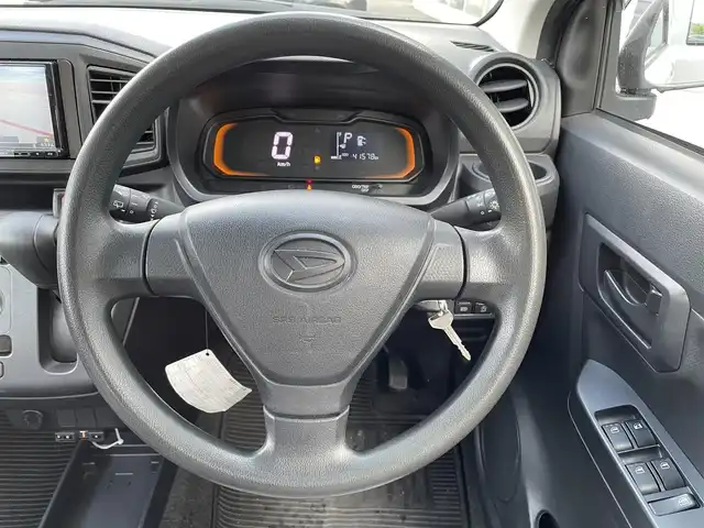 ダイハツ ミラ イース L SAⅢ 道央・札幌 2020(令2)年 4.2万km ホワイト 登録時走行距離41578ｋｍ/ 4 W D /寒冷地仕様/社外メモリナビ（FM/AM/SD/BT)/アイドリングストップ/ドアバイザー/ETC/パーキングアシスト/スペアキー×１/ドライブレコーダー（前方）/横滑り防止装置/コーナーセンサー/レーンキープアシスト/盗難防止装置/オートマチックハイビーム/社外フロアマット/衝突軽減ブレーキ/ヘッドライトレベライザー