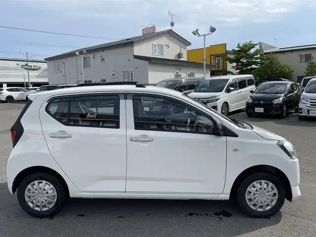 ダイハツ ミラ イース L SAⅢ 道央・札幌 2020(令2)年 4.2万km ホワイト 登録時走行距離41578ｋｍ/ 4 W D /寒冷地仕様/社外メモリナビ（FM/AM/SD/BT)/アイドリングストップ/ドアバイザー/ETC/パーキングアシスト/スペアキー×１/ドライブレコーダー（前方）/横滑り防止装置/コーナーセンサー/レーンキープアシスト/盗難防止装置/オートマチックハイビーム/社外フロアマット/衝突軽減ブレーキ/ヘッドライトレベライザー