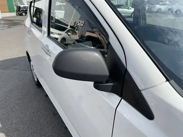 ダイハツ ミラ イース L SAⅢ 道央・札幌 2020(令2)年 4.2万km ホワイト 登録時走行距離41578ｋｍ/ 4 W D /寒冷地仕様/社外メモリナビ（FM/AM/SD/BT)/アイドリングストップ/ドアバイザー/ETC/パーキングアシスト/スペアキー×１/ドライブレコーダー（前方）/横滑り防止装置/コーナーセンサー/レーンキープアシスト/盗難防止装置/オートマチックハイビーム/社外フロアマット/衝突軽減ブレーキ/ヘッドライトレベライザー