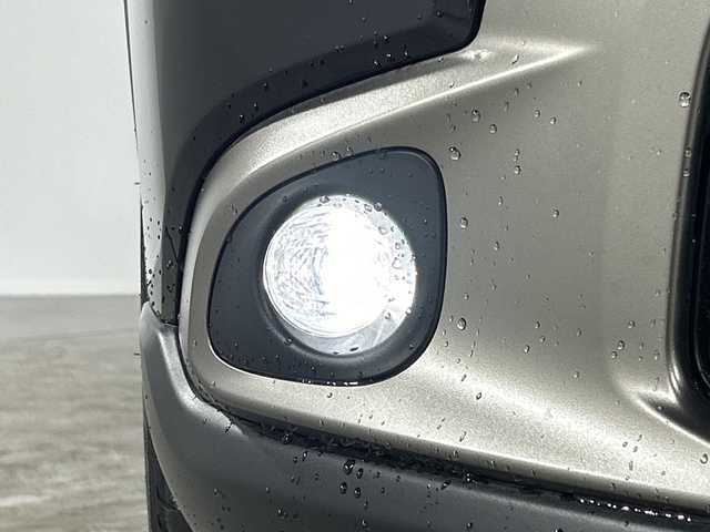 トヨタ カローラ クロス ハイブリッド Z 福岡県 2023(令5)年 1.6万km スパークリングブラックパールクリスタルシャイン 純正10.5インチディスプレイオーディオ/AM FM BT/フルセグテレビ/バックモニター/トヨタセーフティセンス/ハーフレザーシート/シートヒーター（D/N)/パワーシート（D）/ETC/ブレーキホールド/パワーバックドア/革巻きステアリング/ステアリングスイッチ/LEDヘッドライト/オートライト/純正18インチアルミホイール