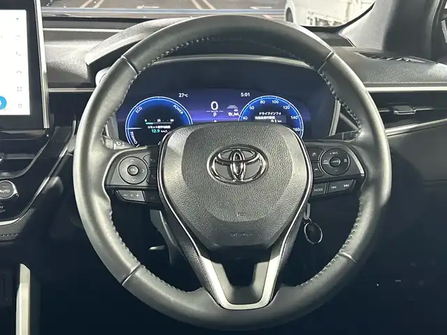 トヨタ カローラ クロス ハイブリッド Z 福岡県 2023(令5)年 1.6万km スパークリングブラックパールクリスタルシャイン 純正10.5インチディスプレイオーディオ/AM FM BT/フルセグテレビ/バックモニター/トヨタセーフティセンス/ハーフレザーシート/シートヒーター（D/N)/パワーシート（D）/ETC/ブレーキホールド/パワーバックドア/革巻きステアリング/ステアリングスイッチ/LEDヘッドライト/オートライト/純正18インチアルミホイール