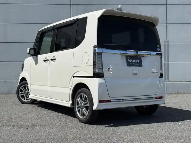 ホンダ Ｎ ＢＯＸ カスタム SSパッケージ 千葉県 2015(平27)年 3.4万km プレミアムホワイトパールⅡ 社外ナビ　/【型式：AVIC-MRZ02】/ＣＤ/ＳＤ/ワンセグ　/バックカメラ　スマートキー　/両側パワースライドドア　/純正アルミホイール　/キセノンヘッドライト　/オートライト/純正フロアマット　/ダブルサイドエアバック　/ABS　/後席ロールサンシェード